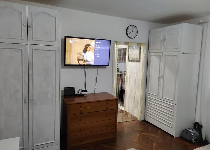 아파트 Miljakovac *